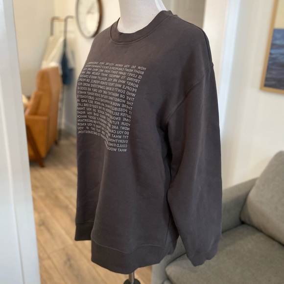 Lunya Lahgo Written Words Gray Crewneck Sweater Size Small - Picture 4 of 6